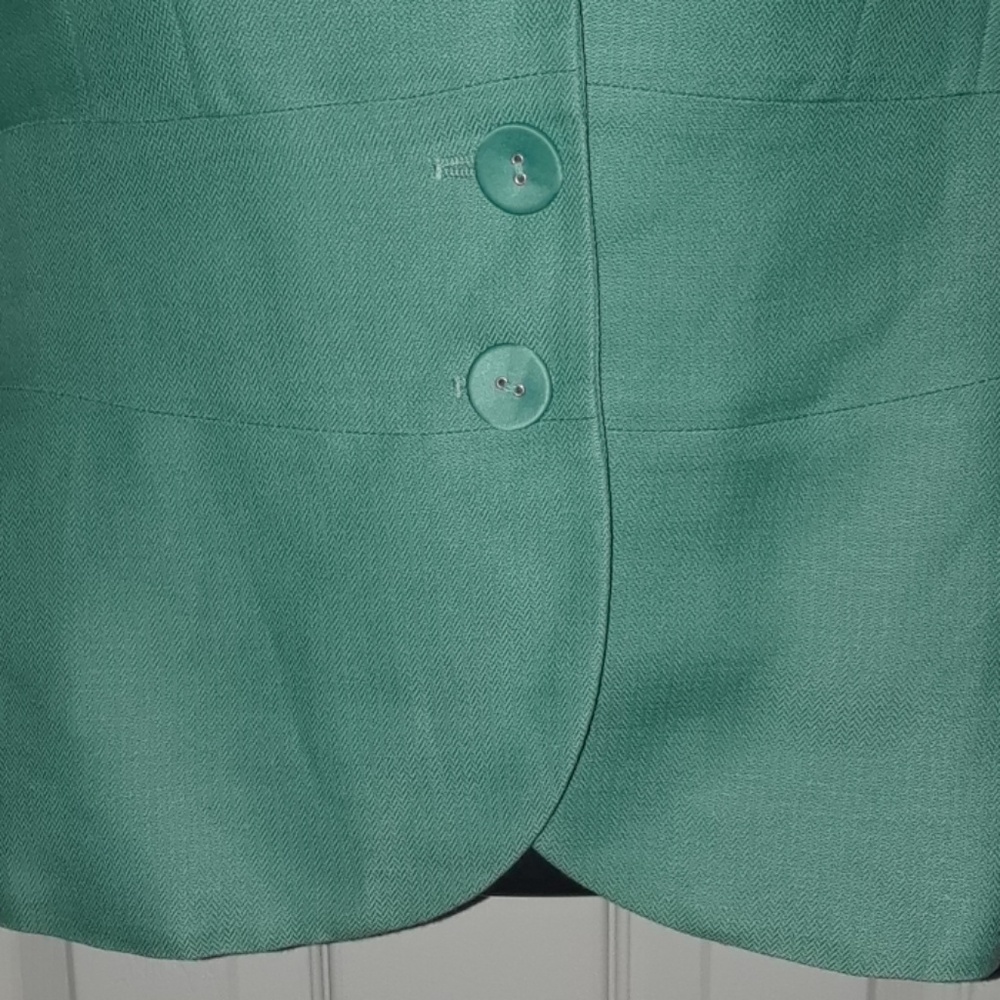 Jacket - Picture 3 of 4